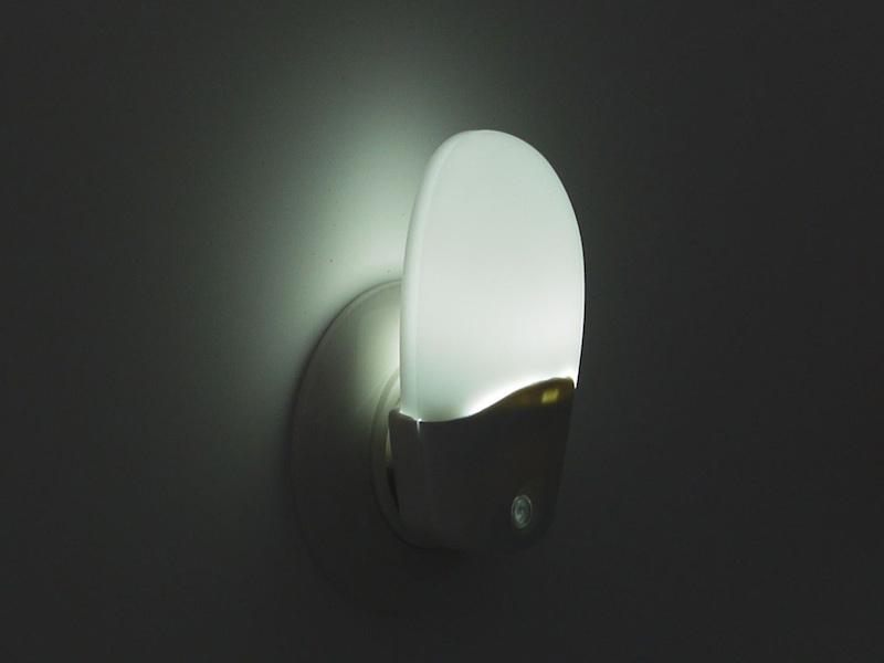 2er Set LED-Nachtlichter OVAL mit Dämmerungssensor für Ihre Sicherheit