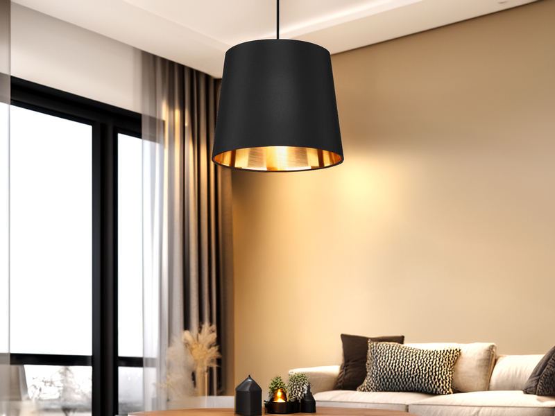 Klassische Pendelleuchte mit Stoffschirm in Schwarz innen Gold
