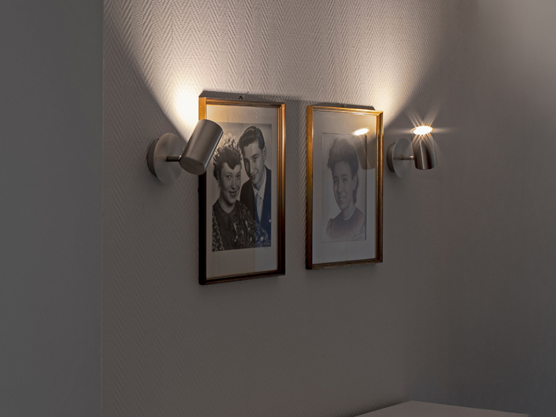 Moderner Wandstrahler FAINAS Silber, Spot schwenkbar mit GU10 LED, Breite 11cm