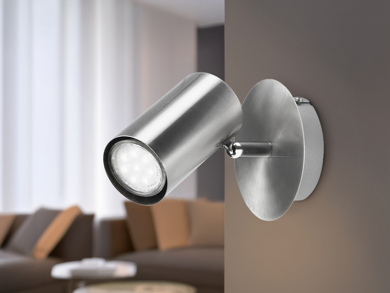 Klassischer Wandstrahler in Silber matt, Spot für eine gezielte Beleuchtung