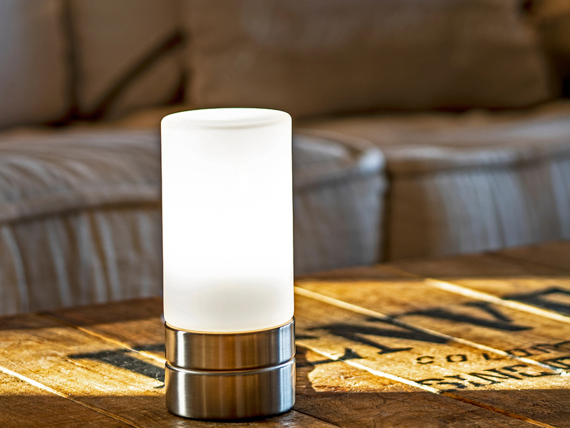 Kleine Tischlampe SARNO mit Touch Dimmer und E14 Glasschirm, Höhe 20cm