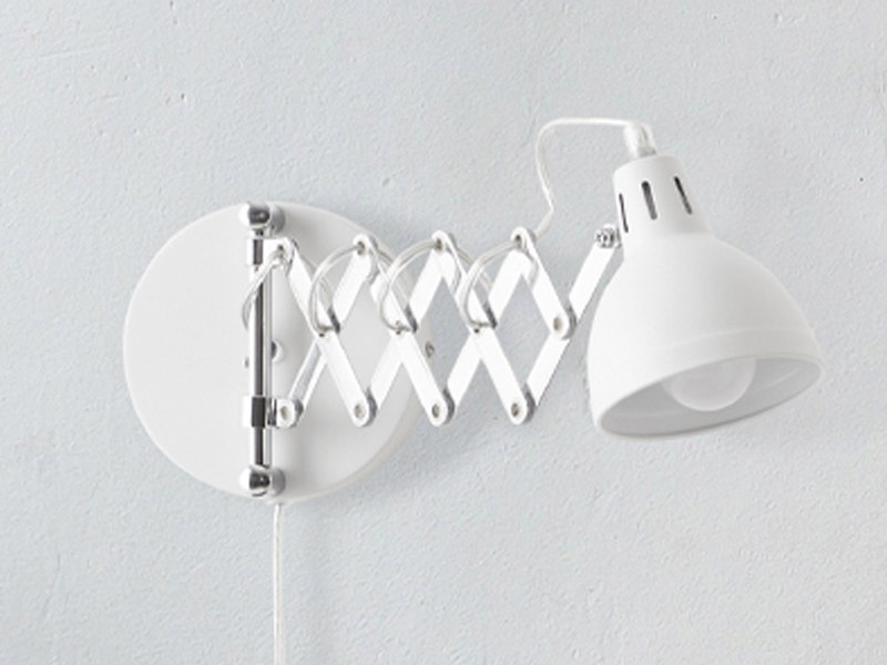 Verstellbare LED Wandleuchte mit Scherengelenk aus Metall in Weiß matt