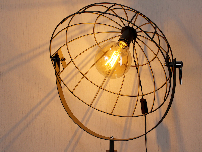 Retro Stehleuchte LED GRID schwenkbarer Gitterschirm aus Metall Anthrazit, 146cm