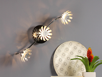 Dreiflammige LED Deckenleuchte BLOOM aus Metall in Blattsilber mit Blumen Motiv