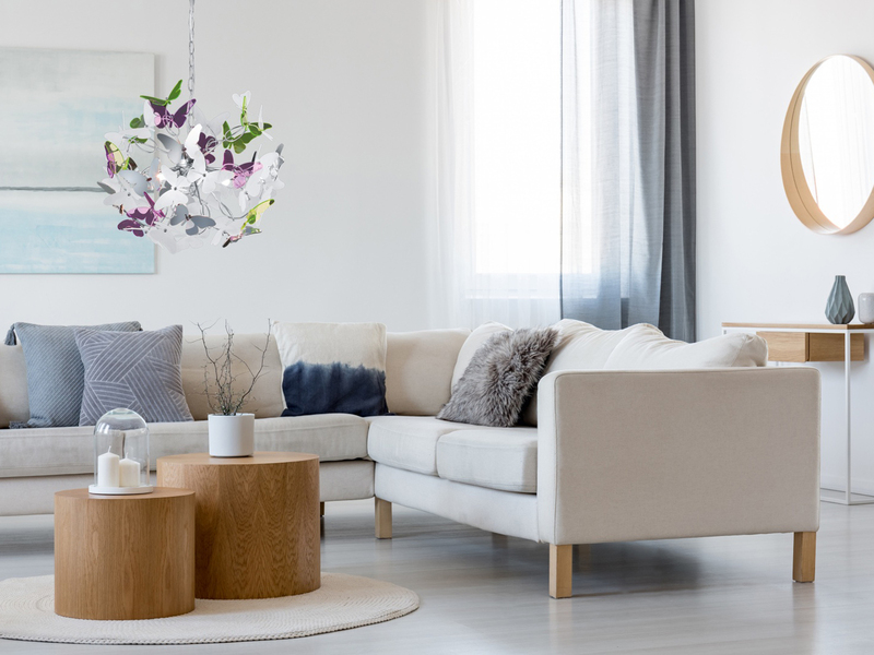 Verspielte LED Pendelleuchte 4 flammig mit bunten Schmetterlingen, Ø 50cm