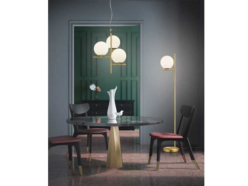 Pendelleuchte PURE 3-flammig in Messing mit Glaskugeln aus Opalglas, Ø 40cm