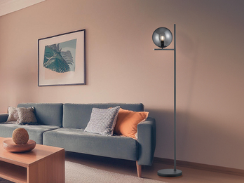 Design LED Stehleuchte Anthrazit mit Lampenschirm Glaskugel Rauchfarbig, 150cm