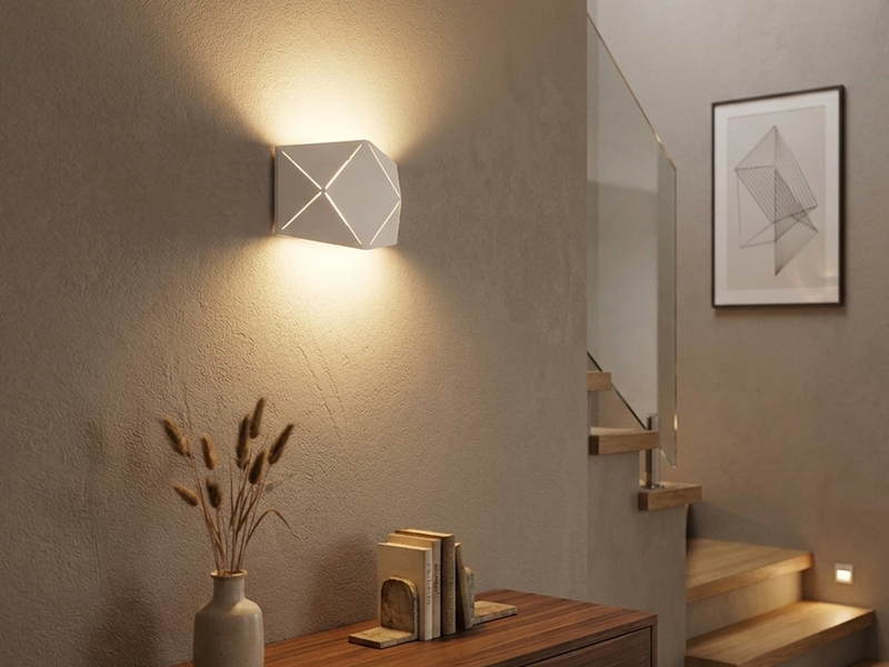Kleine LED Wandleuchte ZANDOR mit Lasercut Muster in Weiß, Breite 18cm