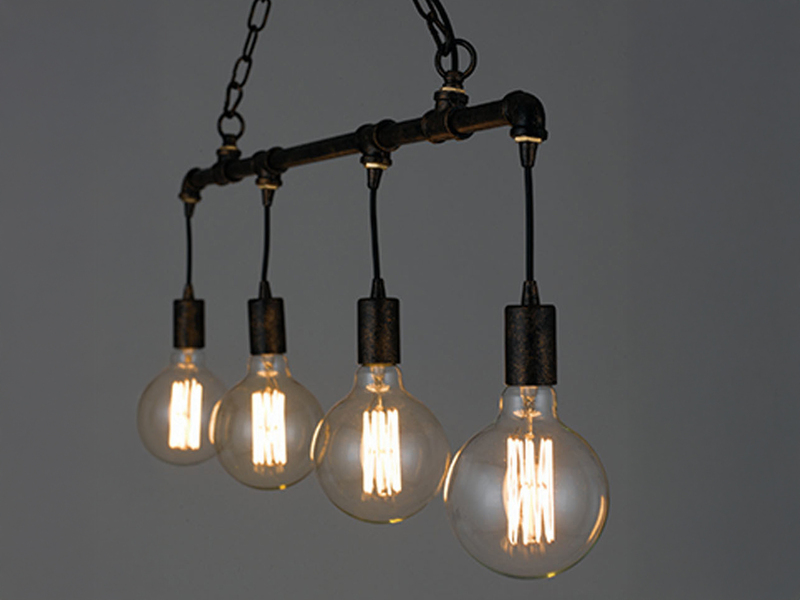 LED Balkenpendelleuchte 4-flammig in Industrial Wasserrohr Rostoptik