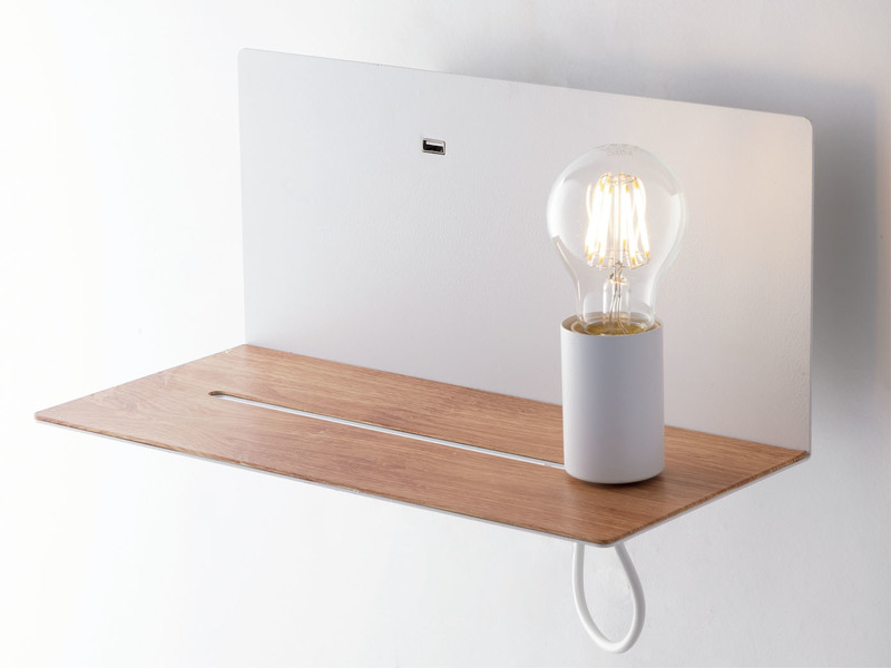 LED Wandleuchte Weiß mit USB Ladefunktion & Ablage - Glühbirne verstellbar