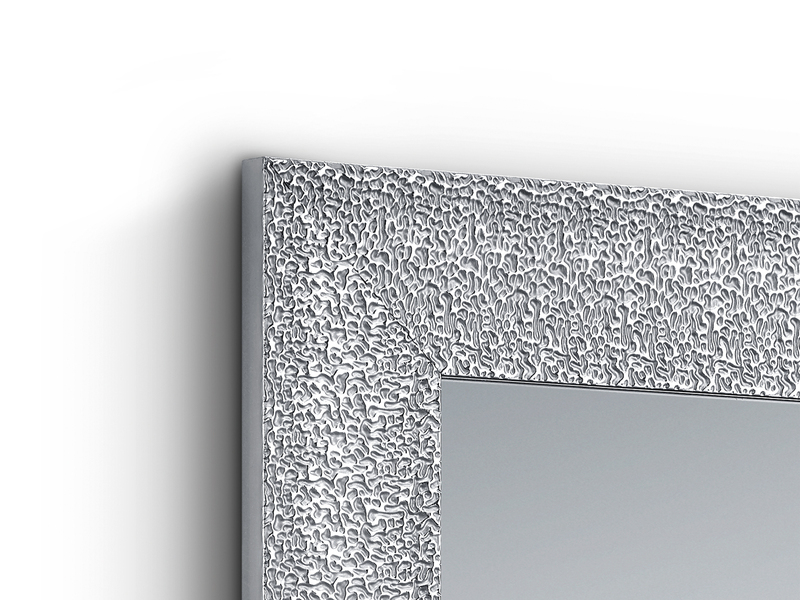 Silber Wandspiegel FARINA mit gemustertem Rahmen 55x70 cm
