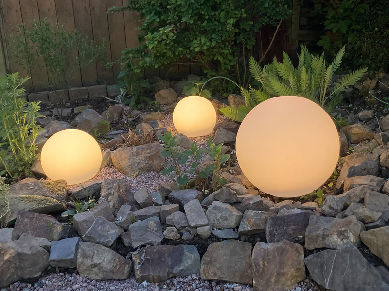 3er SET Garten Solarkugeln mit Fernbedienung, Farbwechsel & Erdspieß