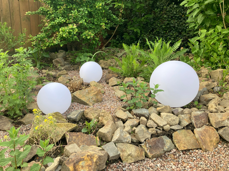 3er SET Garten Solarkugeln mit Fernbedienung, Farbwechsel & Erdspieß