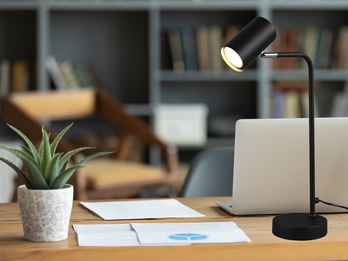 Schreibtischlampe in Schwarz matt, Spot schwenkbar inkl. GU10 LED, Höhe 45cm Schreibtischlampe in Schwarz matt, Spot schwenkbar inkl. GU10 LED, Höhe 45cm