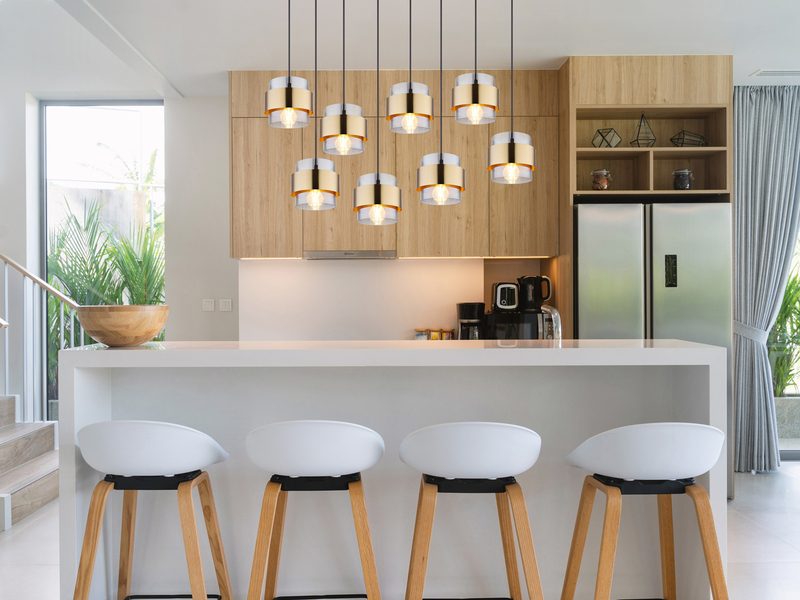 LED Pendelleuchte 8-flammig mit Rauchglas und Messing, Breite 103cm