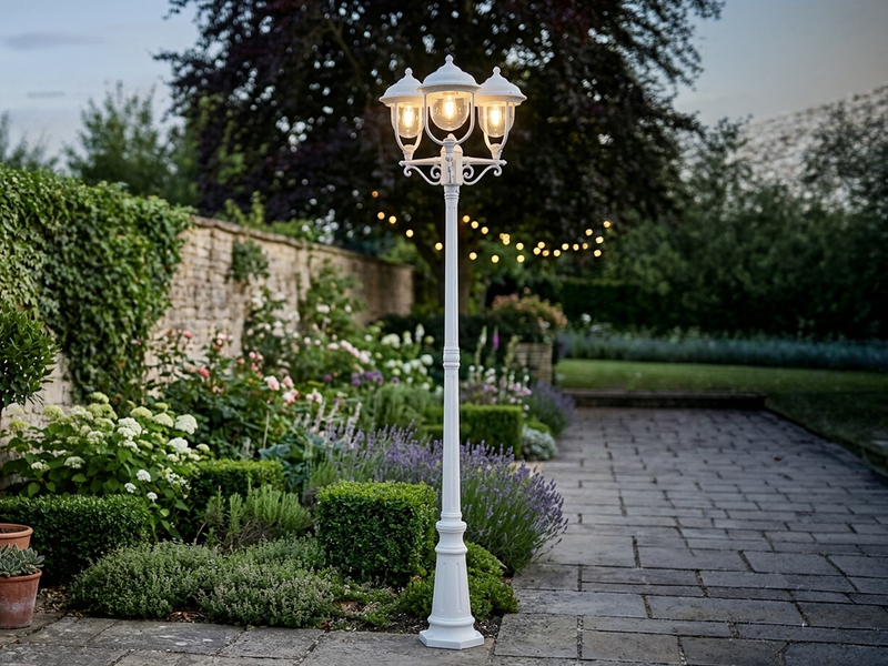 LED Straßenlaterne im Landhausstil, 3-flammig aus Aluminium Weiß, Höhe 218cm