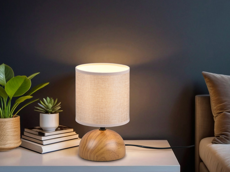 Kleine Tischleuchte LUCI mit Keramikfuß Holzoptik & Stoffschirm, Höhe 23cm