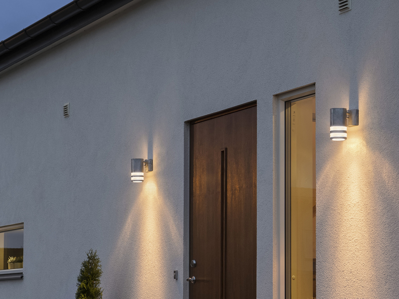 LED Design Außenwandleuchte Downlight aus Stahl Höhe 15,5cm, Silber