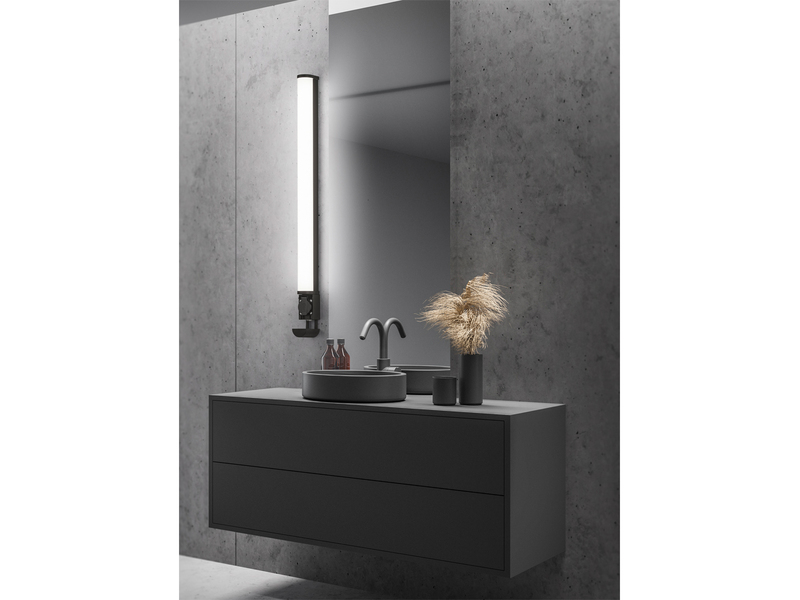 LED Bad Wandleuchte PIERA mit Steckdose Schwarz - Spiegelleuchte, Breite 79cm