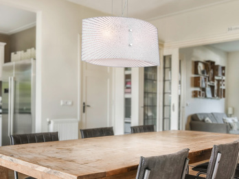 LED Pendelleuchte mit Glas Lampenschirm Weiß Oval, Breite 40cm