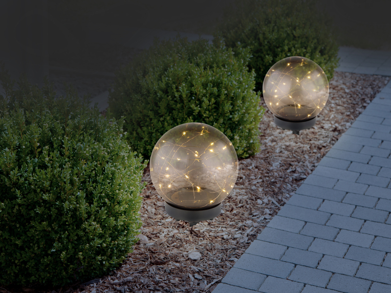 LED Solarkugel Garten - Leuchtkugel Ø 15cm mit Erdspieß, rauchfarbig