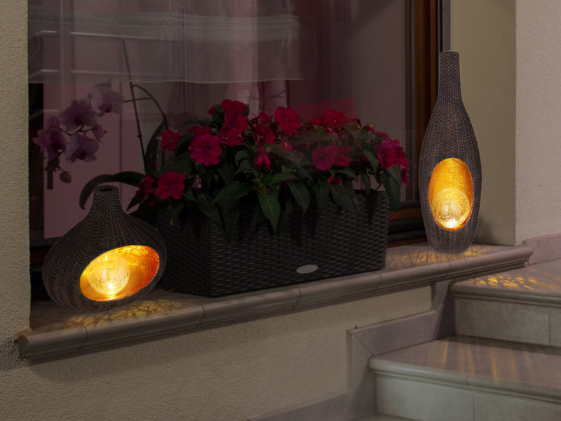 LED Solar Tischleuchte Rattanoptik mit Crackleglas Kugel, Höhe 45,5cm