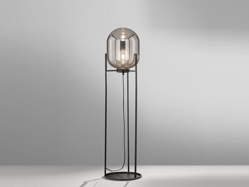 Kleine Stehlampe mit Metallfuß, Rauchglas oval & LED dimmbar - Höhe 110cm