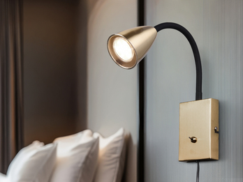 Flexible LED Leselampe, Wandleuchte mit Schalter & Stecker, Messing Höhe 23,5cm