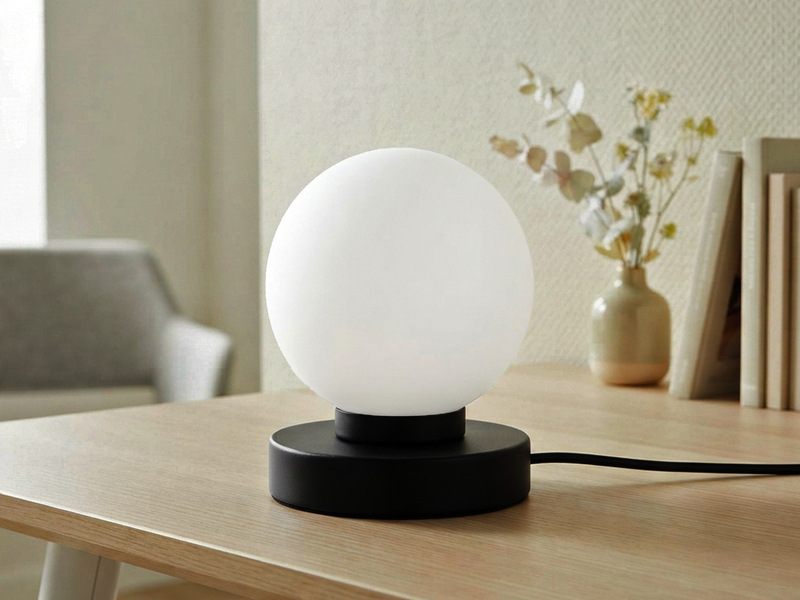Kleine Touch Tischleuchte Schwarz mit Glas Kugel Weiß & E14 LED, Höhe 15cm
