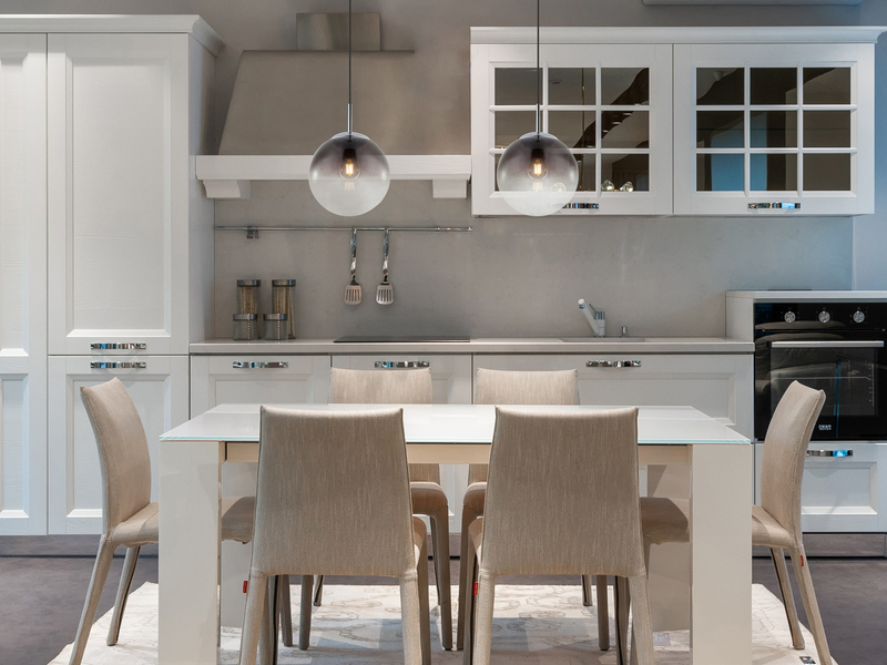 Pendelleuchte VARUS 1-flammig mit Glaskugel aus Rauchglas, Ø 20cm