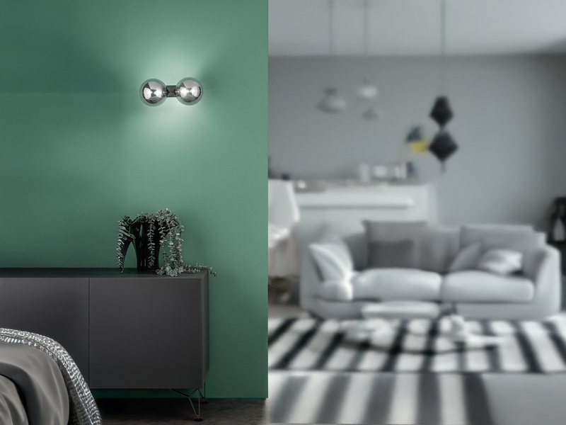 LED Wandleuchte in Schwarz mit Glaskugeln Rauchglas, Höhe 34cm