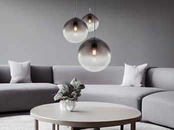 LED Pendelleuchte 3-flammig mit Glaskugeln aus Rauchglas, Ø 51cm
