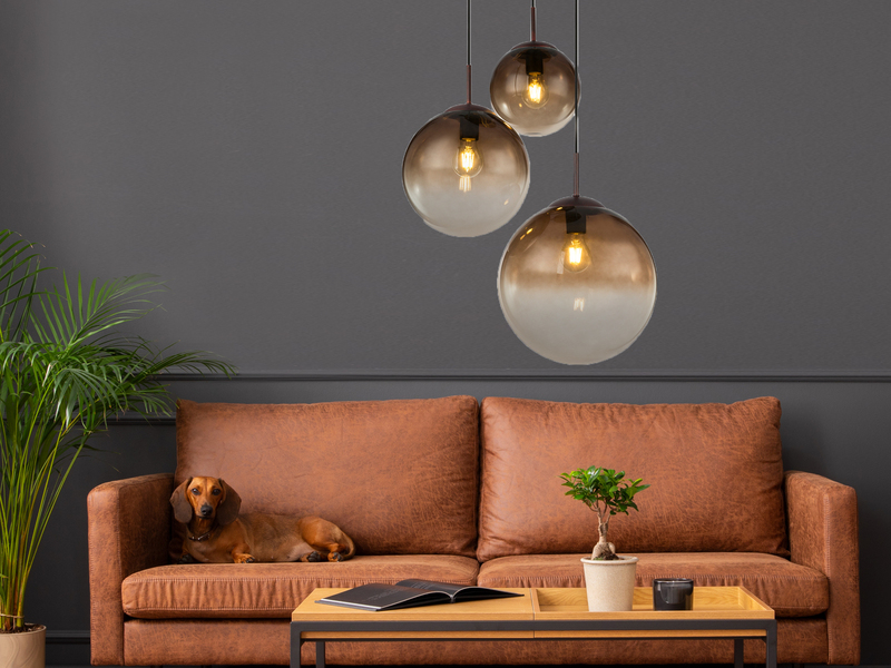 LED Pendelleuchte 3-flammig mit Glaskugeln aus Amberglas, Ø 51cm