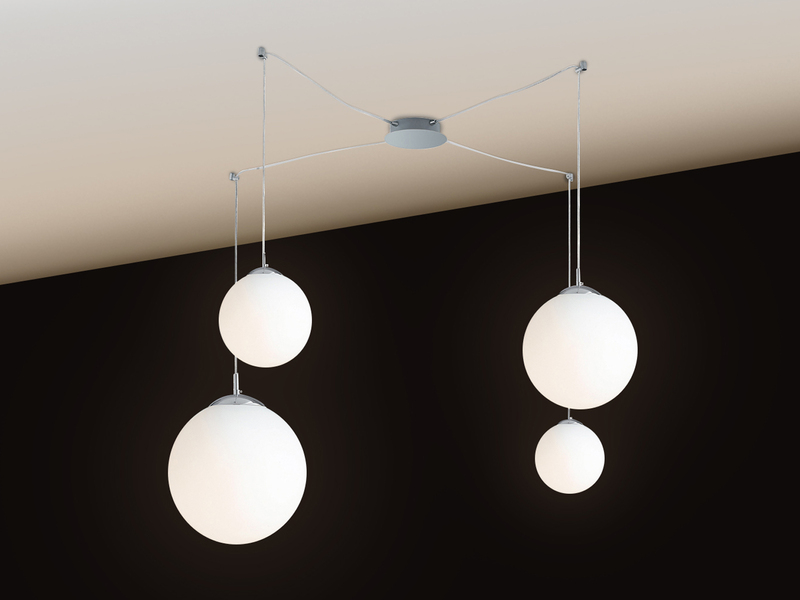 Pendelleuchte CITY 4 flammig mit Glaskugeln Opalweiß, Abhängung bis 250cm