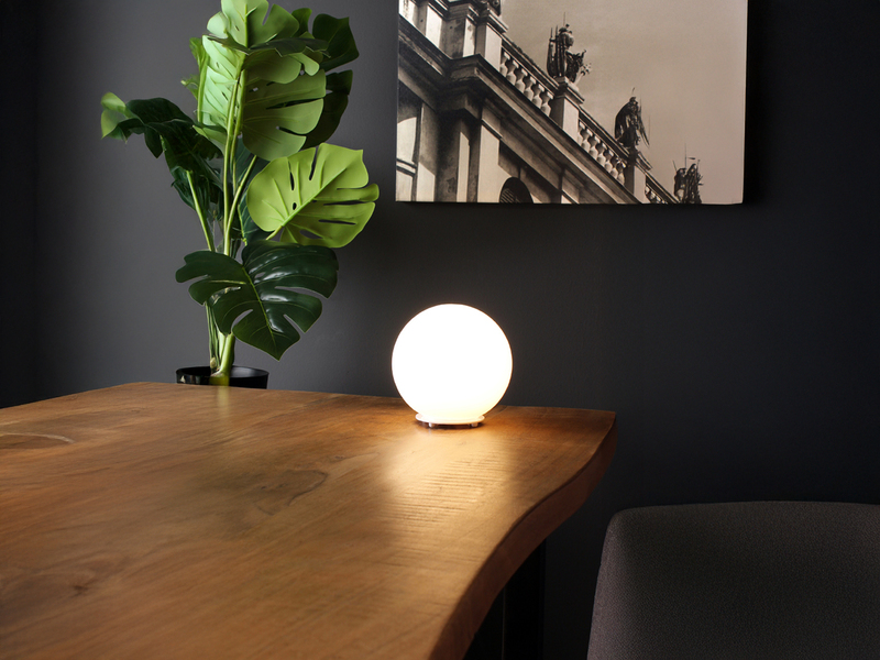 Kleine LED Tischleuchte Glaskugel Lampenschirm Opalweiß, Ø 15cm