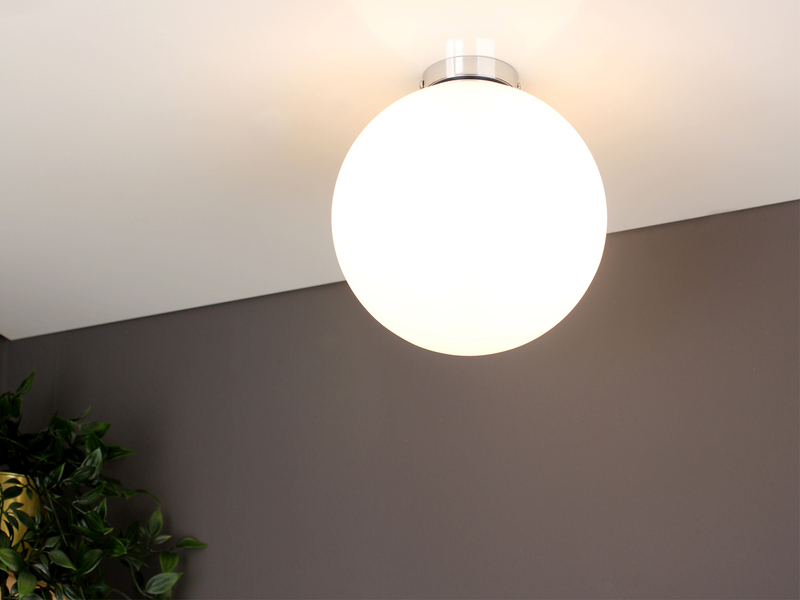 Kleine LED Deckenleuchte 1 flammig Glaskugel Weiß satiniert, Ø 20cm