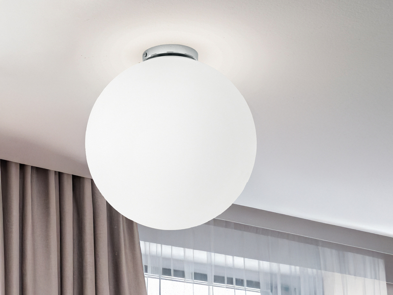 Kleine LED Deckenleuchte 1 flammig Glaskugel Opal Weiß, Ø 30cm