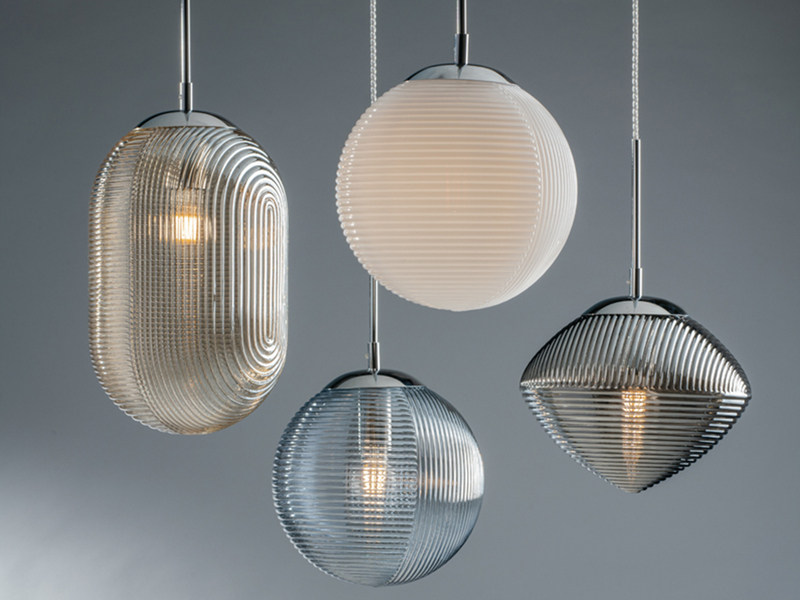 LED Pendelleuchte mit 4 Relief Glas Lampenschirmen, Abhängung bis 250cm