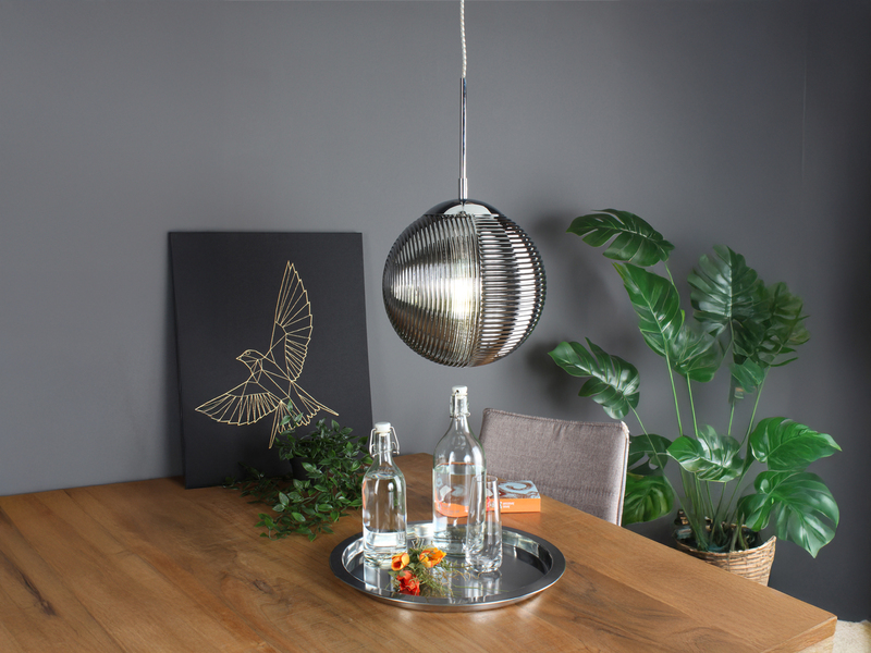 LED Pendelleuchte einflammig mit Relief Glaskugel aus Rauchglas, Ø 25cm