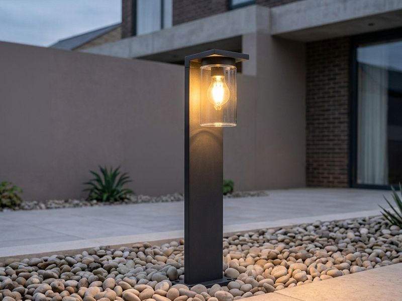 Wegeleuchte ARDILA aus Aluminium Schwarz mit E27 Glasschirm, Höhe 65cm