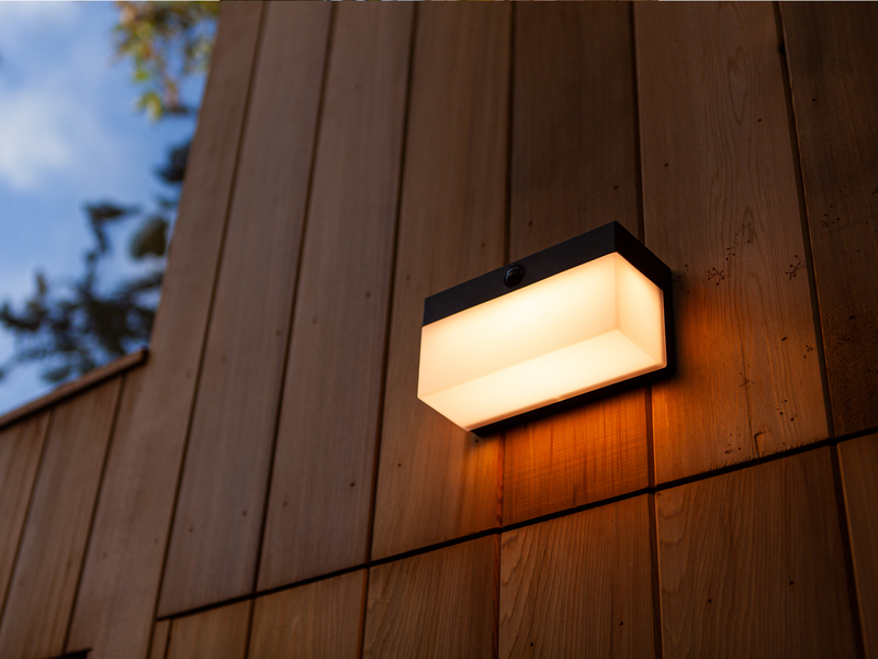 LED Solar Wandleuchte FRAN Breite 18cm Bewegungsmelder, per App steuerbar