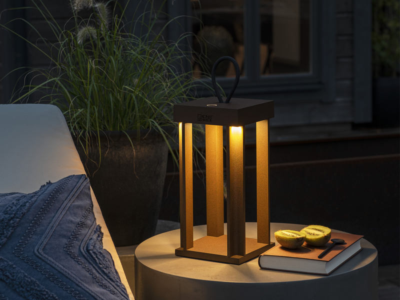 LED Outdoor Laterne CANNES USB aufladbar für Boden & Tisch, Rostoptik Höhe 42cm