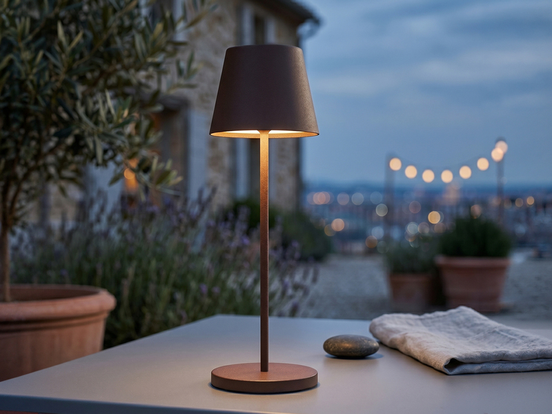 Akku Tischlampe COSENZA 2.0 Rostfarben ohne Kabel mit Ladestation, Höhe 34cm