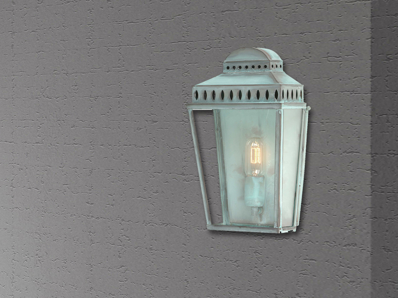 LED Außenwandleuchte im Landhausstil mit Patina, Höhe 37,5cm