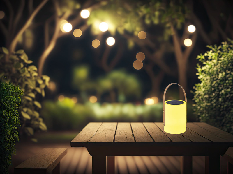 RGB Outdoor Tischleuchte BARI 24cm mit Fernbedienung, per USB & Solar aufladbar