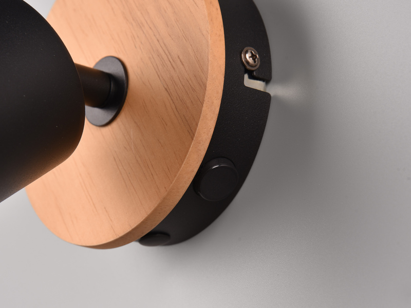 Wandstrahler ARUNI mit Schalter Naturholz & Metall Schwarz, Breite 11cm