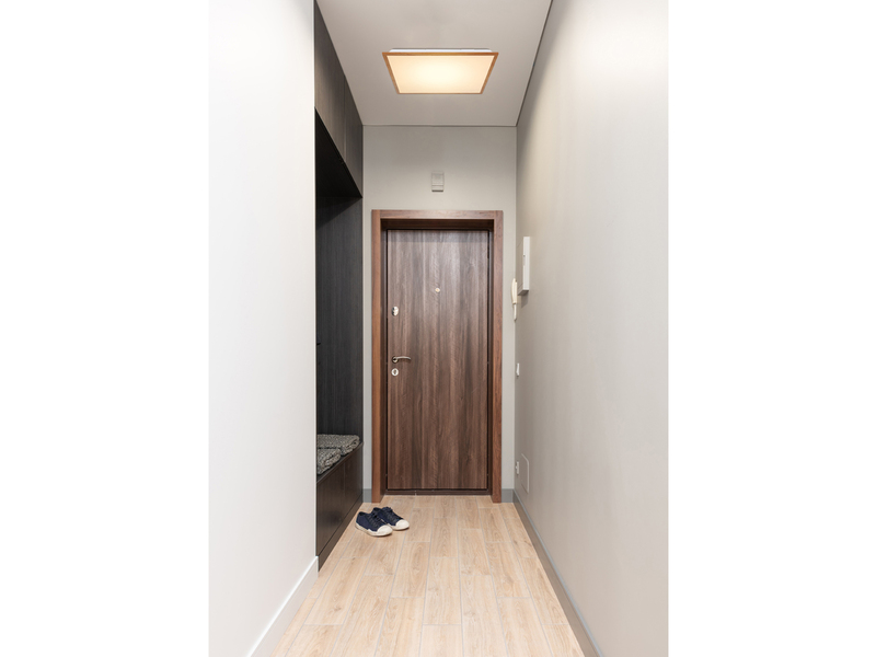 Flache LED Deckenleuchte DORO in Holzoptik, quadratisch 45x45cm