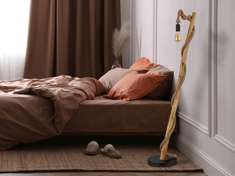 Stehleuchte ULLEU mit Hanfseil und Holzstab, Höhe 150cm