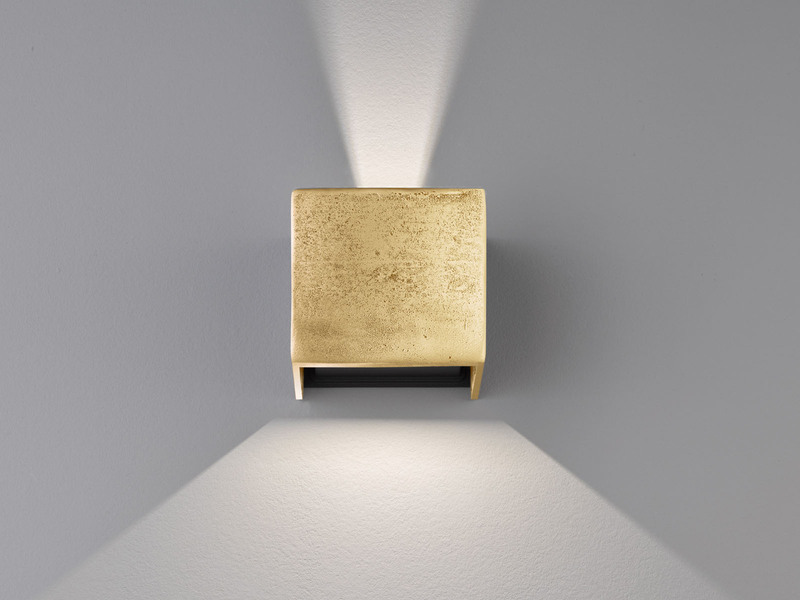 LED Wandleuchte COG Gold Antik, Würfel Up and Down, 12cm breit
