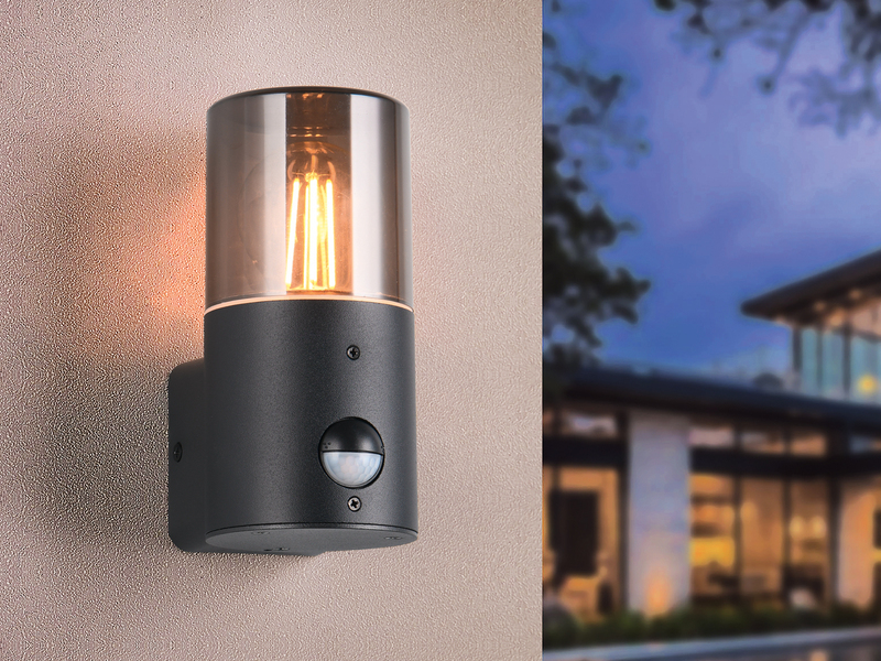 LED Außenwandleuchte Schwarz & Rauchfarbig mit Bewegungsmelder, Höhe 17,5cm
